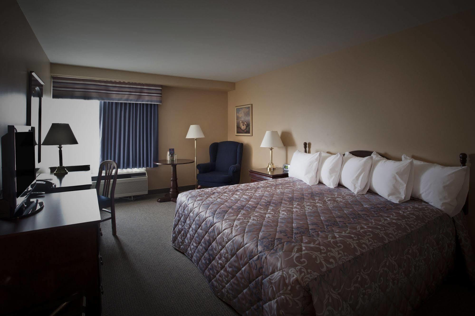 Repotel Aeroport Quebec Экстерьер фото